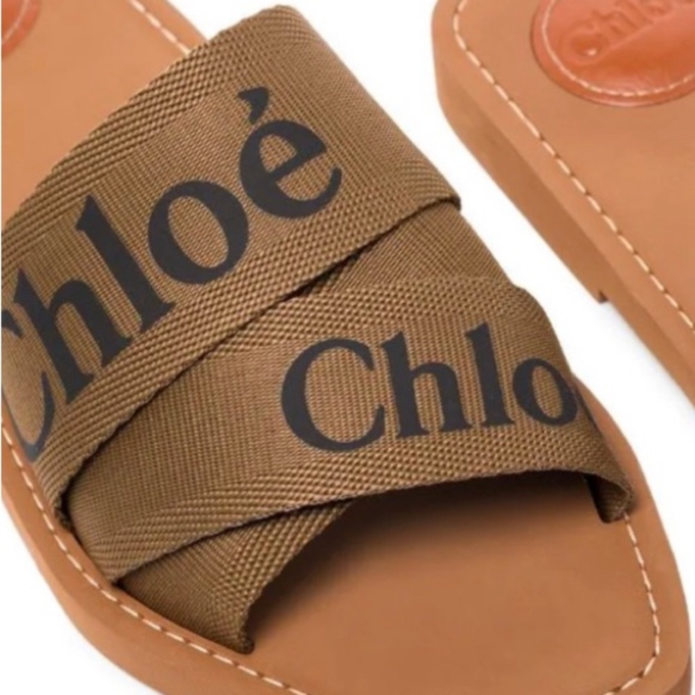 Chloe | Brown Woody Logo Slide Sandals